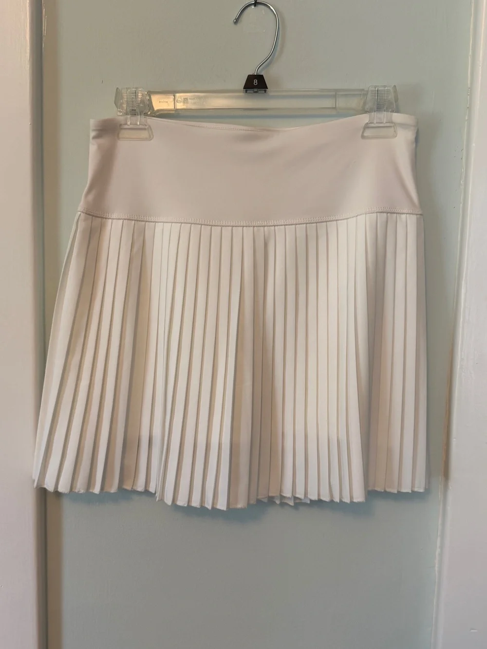 GAP Fit Pleated White Women's Skort, size medium